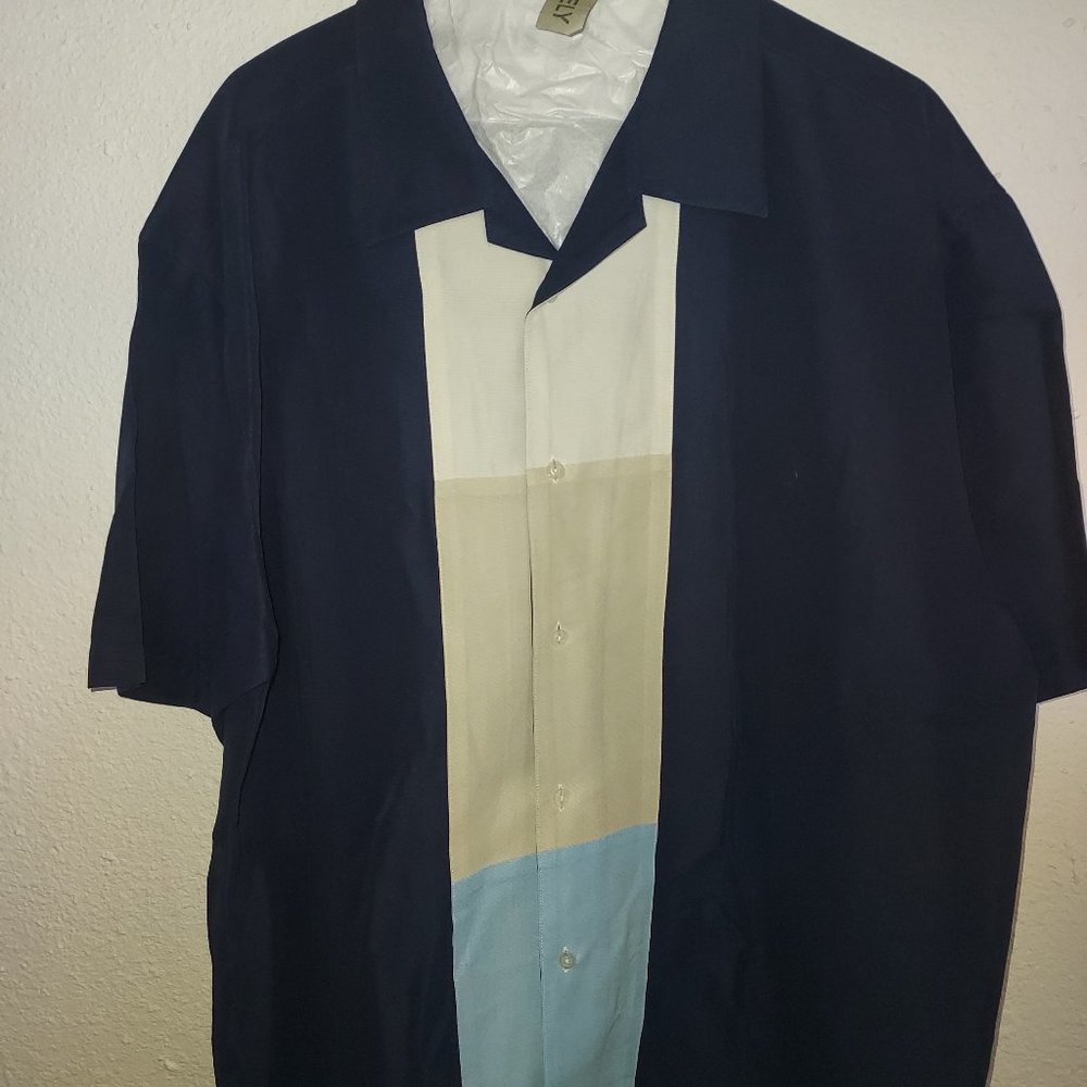 2 Fantastic shirts in XL - Matching patterns w/ different colrs. Special pricing